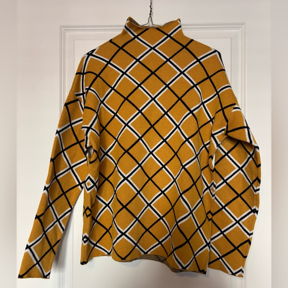 Tahari gold yellow mock neck sweater size large